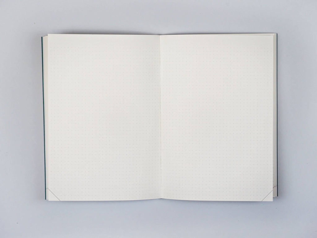 Carnet Hinoki A5 — Reliure à Plat · The Completist